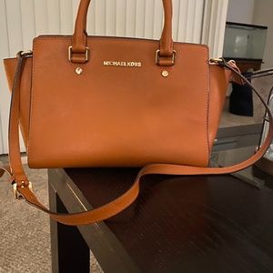 Michael Kors Selma purse